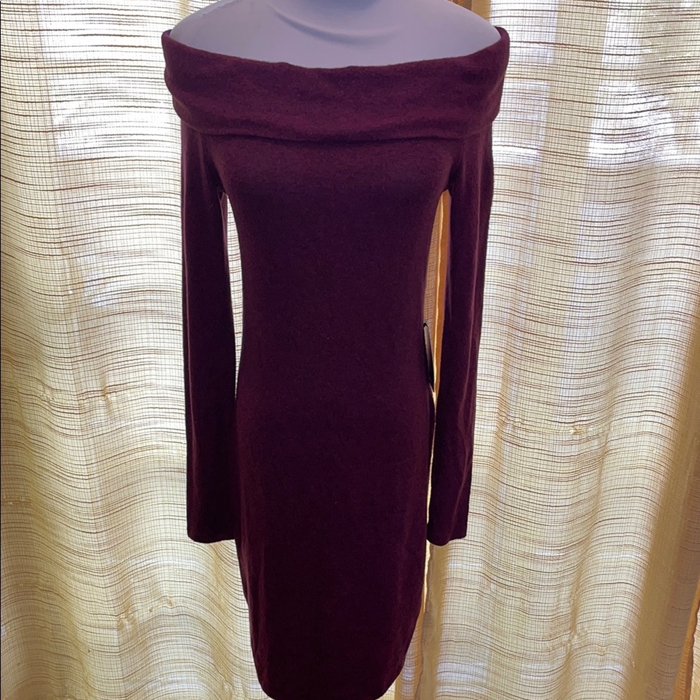 NWT Vintage maroon Off-Shoulder Long Sleeve Bodycon Dress | S